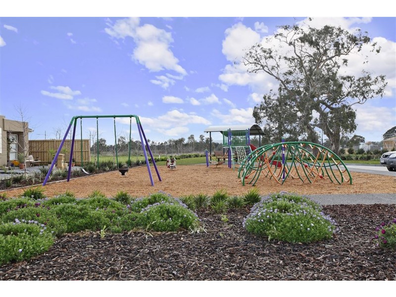 7 Village Walk, Mernda VIC 3754