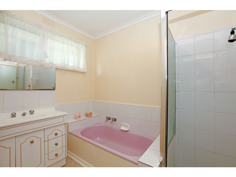 6 Lantana Avenue, Thomastown VIC 3074