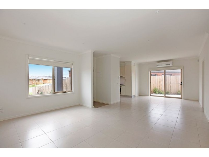 1/7 Rosamond Way, Epping VIC 3076