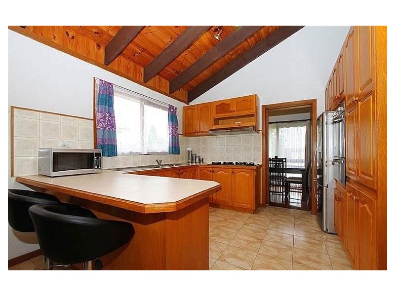 82 Moorhead Drive, Mill Park VIC 3082