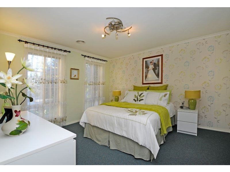 31 Quartz Grove, Epping VIC 3076