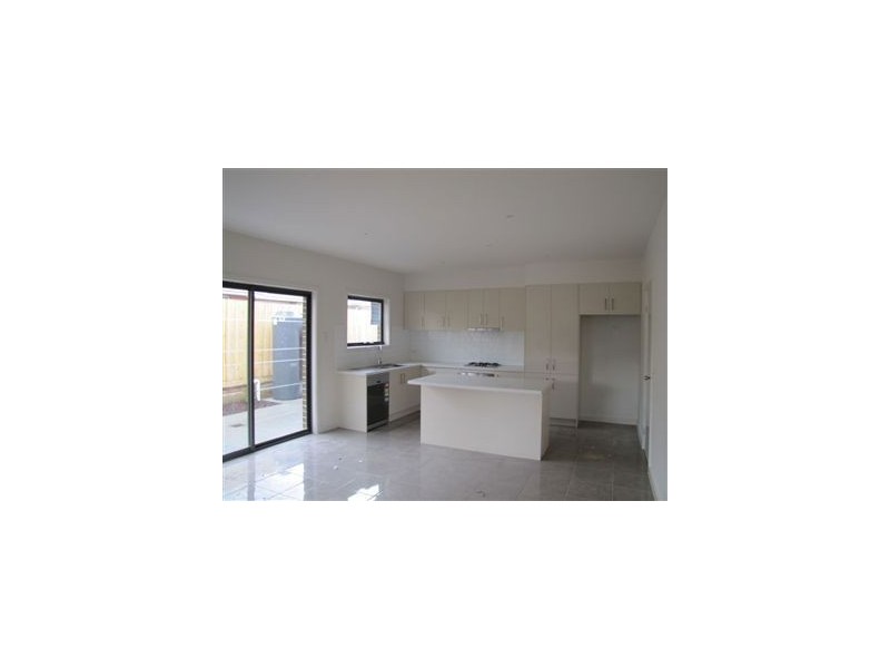 1/35 Barry Street, Reservoir VIC 3073