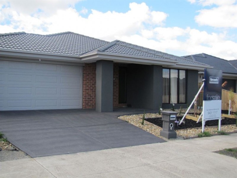 16 Raychelsbury Parade, Epping VIC 3076