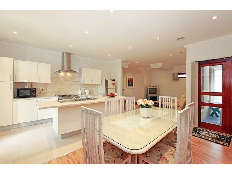 24 Farmhouse Boulevard, Epping VIC 3076