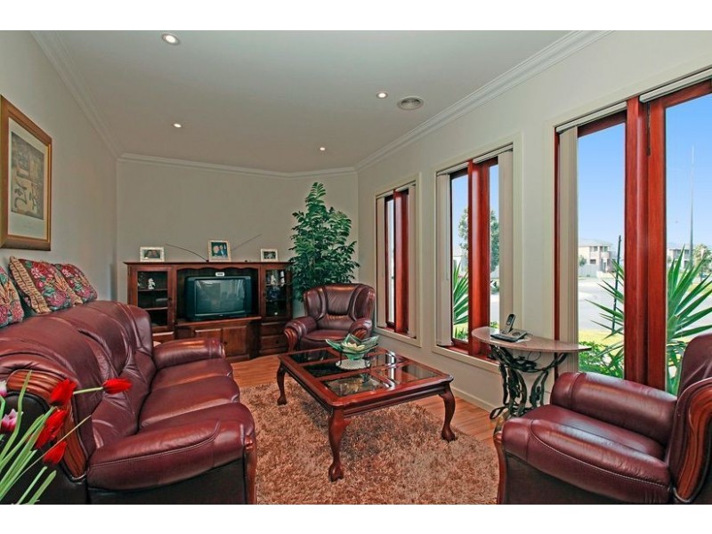 24 Farmhouse Boulevard, Epping VIC 3076