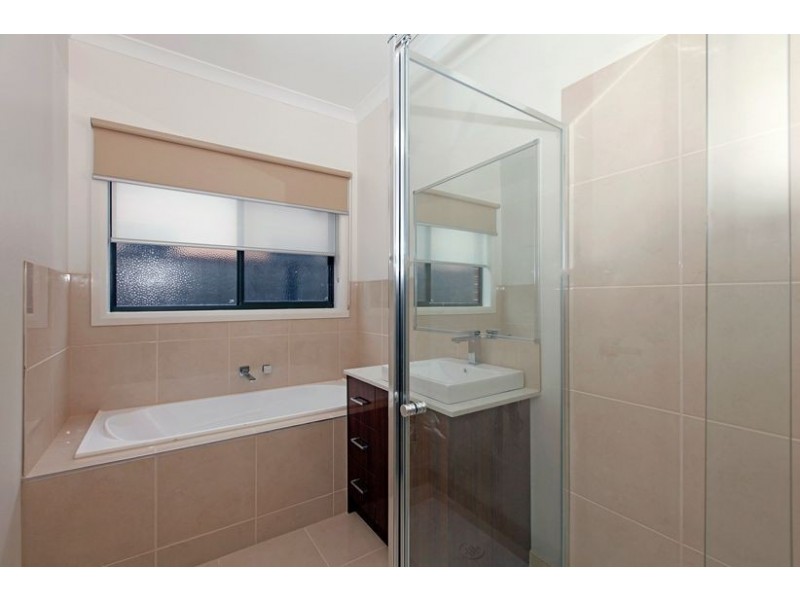 12 Creswick Drive, Epping VIC 3076