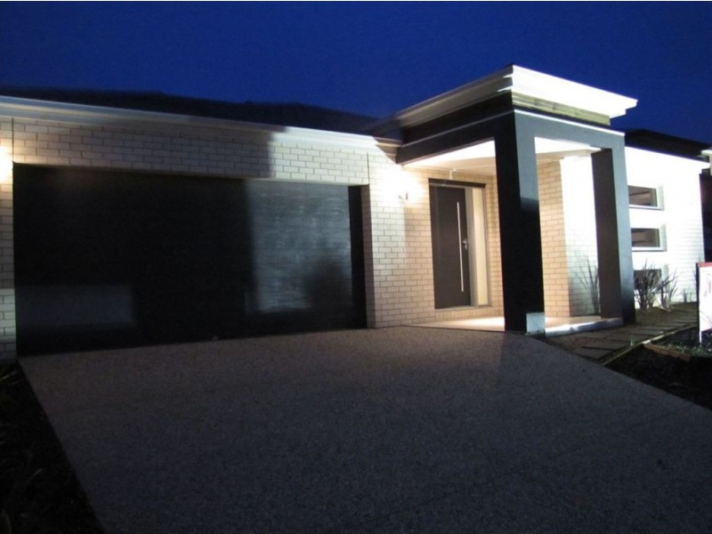 2 Geranium Grove, Mernda VIC 3754