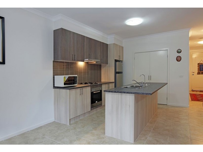 4/48 Vasey Avenue, Lalor VIC 3075