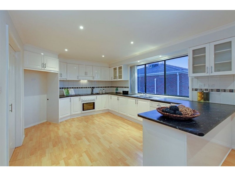 6 Narin Court, Epping VIC 3076