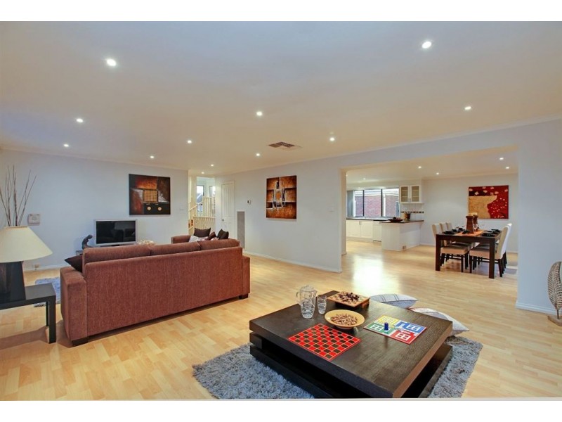 6 Narin Court, Epping VIC 3076