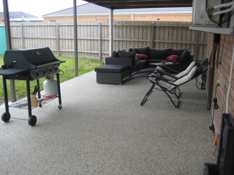 24 Ovens Circuit, Whittlesea VIC 3757