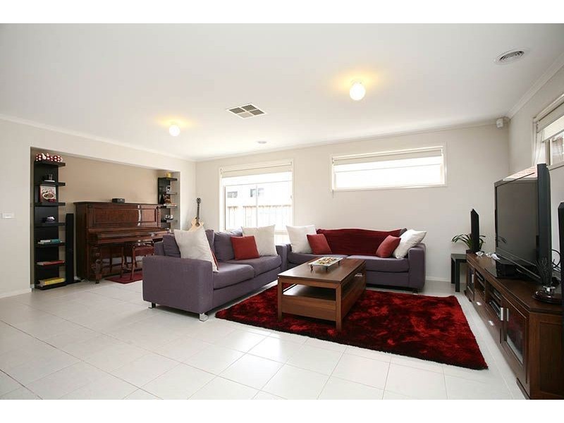 10 Glover Street, Epping VIC 3076