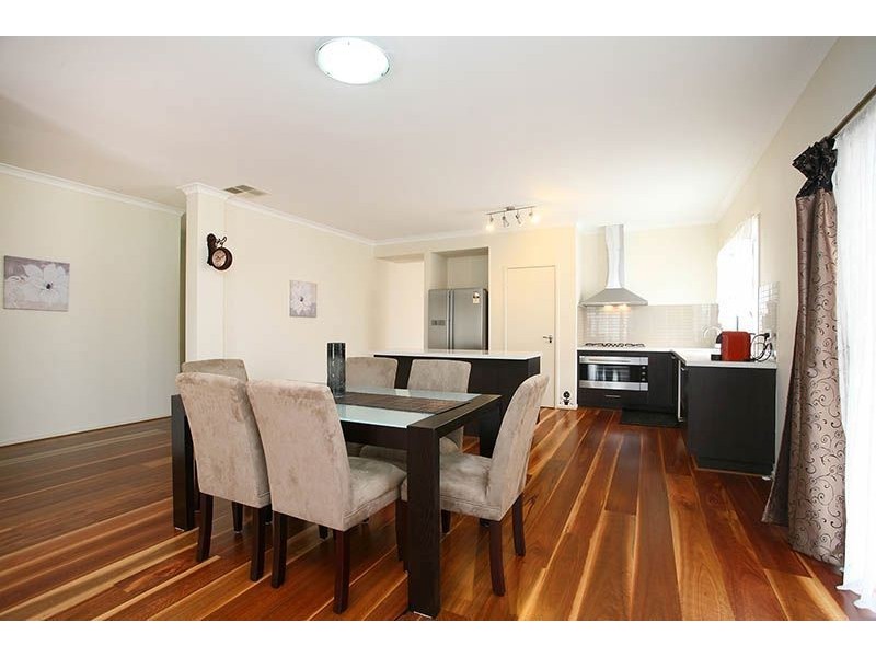 15 Karagola Terrace, Epping VIC 3076