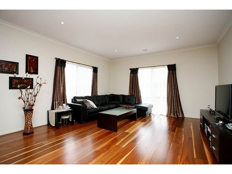 15 Karagola Terrace, Epping VIC 3076