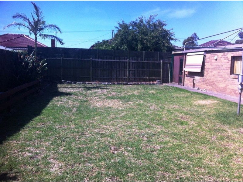 16 Dickens Street, Lalor VIC 3075