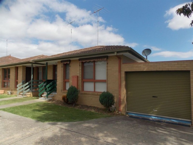 5/1-3 McFadzean Avenue, Reservoir VIC 3073