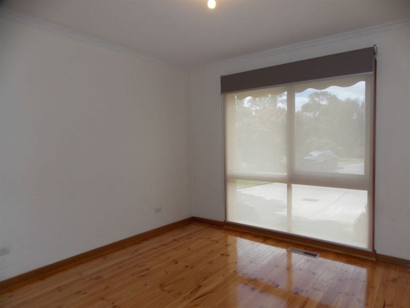 5/1-3 McFadzean Avenue, Reservoir VIC 3073
