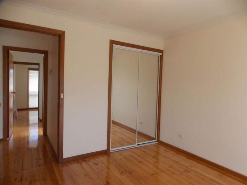 5/1-3 McFadzean Avenue, Reservoir VIC 3073