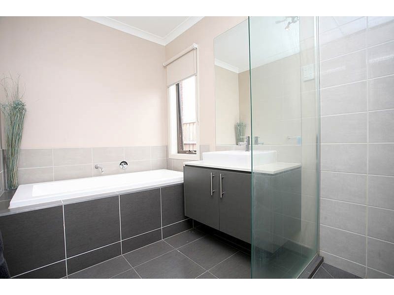 15 Embankment Road, Doreen VIC 3754