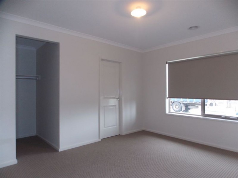 3 Kingscote Way, Epping VIC 3076