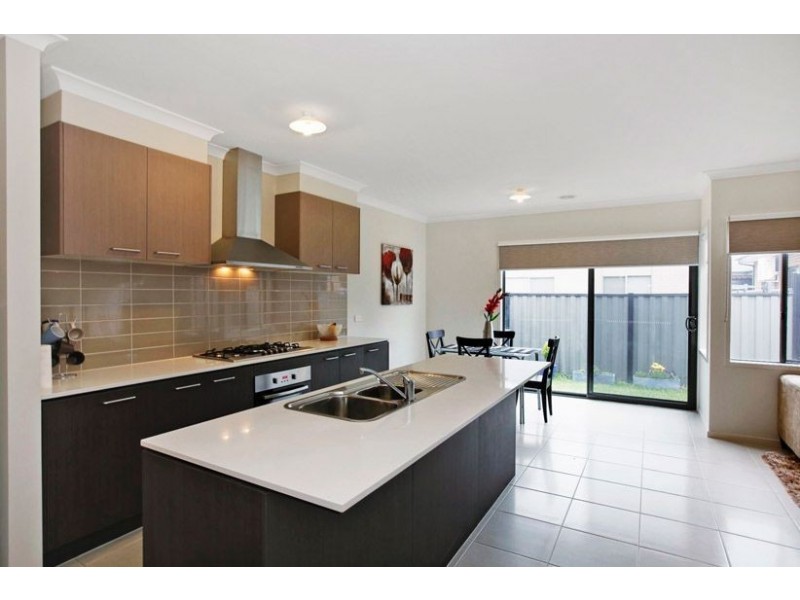 17 Nundroo Crescent, Epping VIC 3076