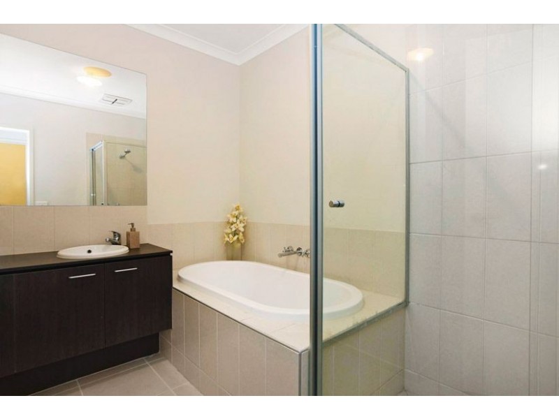 17 Nundroo Crescent, Epping VIC 3076