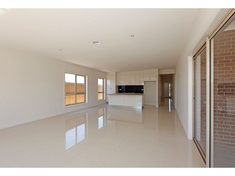 17 De Rossi Boulevard, Epping VIC 3076