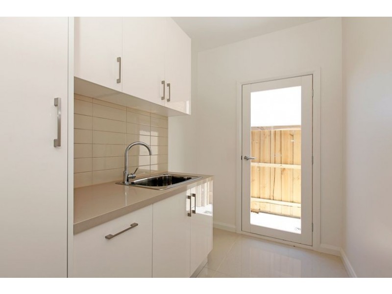 17 De Rossi Boulevard, Epping VIC 3076