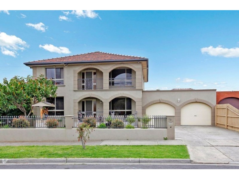 13 Sherwood Drive, Thomastown VIC 3074
