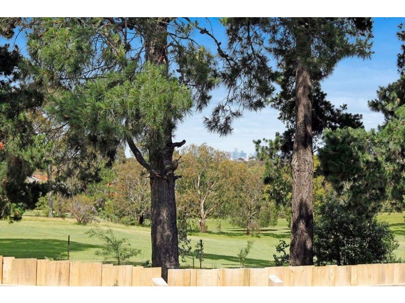 42 Moreton Crescent, Bundoora VIC 3083