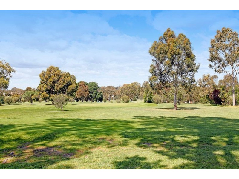 42 Moreton Crescent, Bundoora VIC 3083