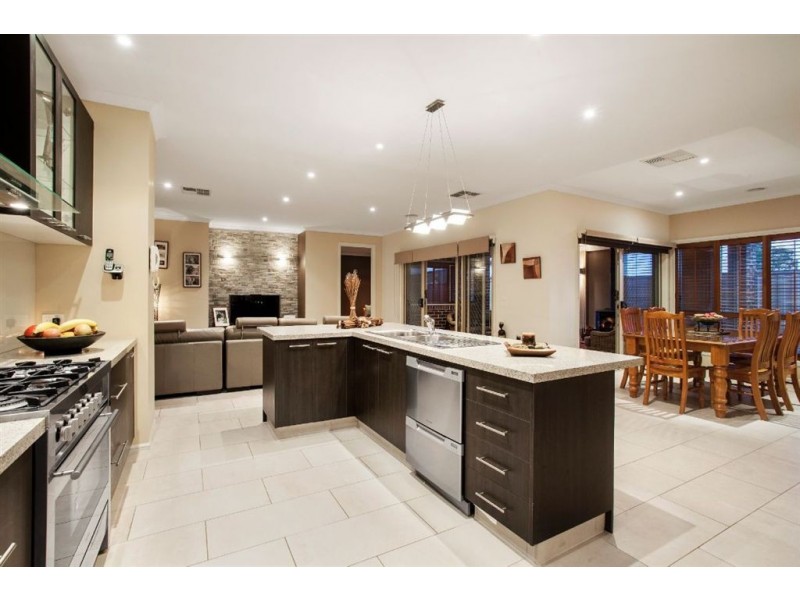 6 Maranatha Street, Epping VIC 3076