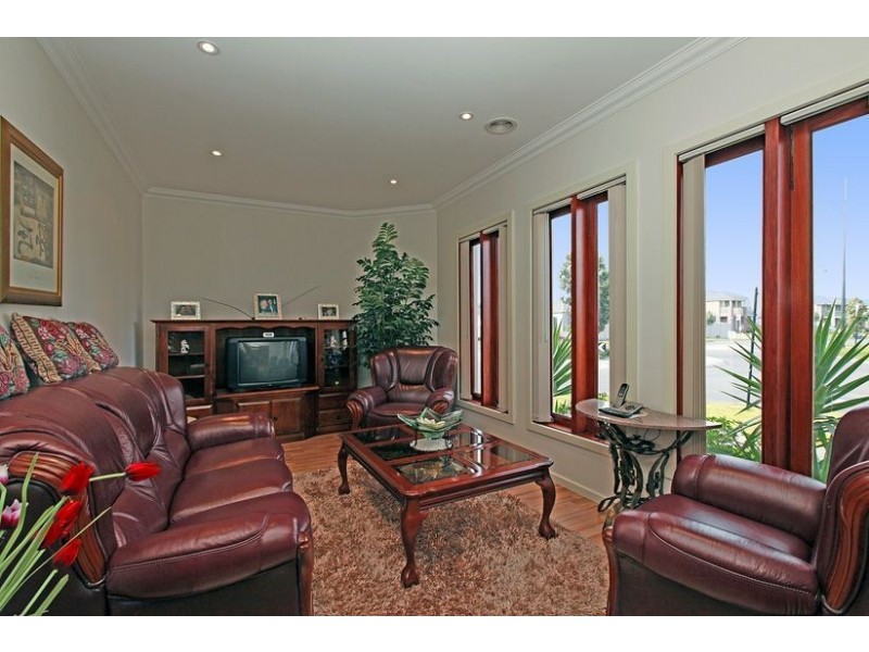 24 Farmhouse Boulevard, Epping VIC 3076