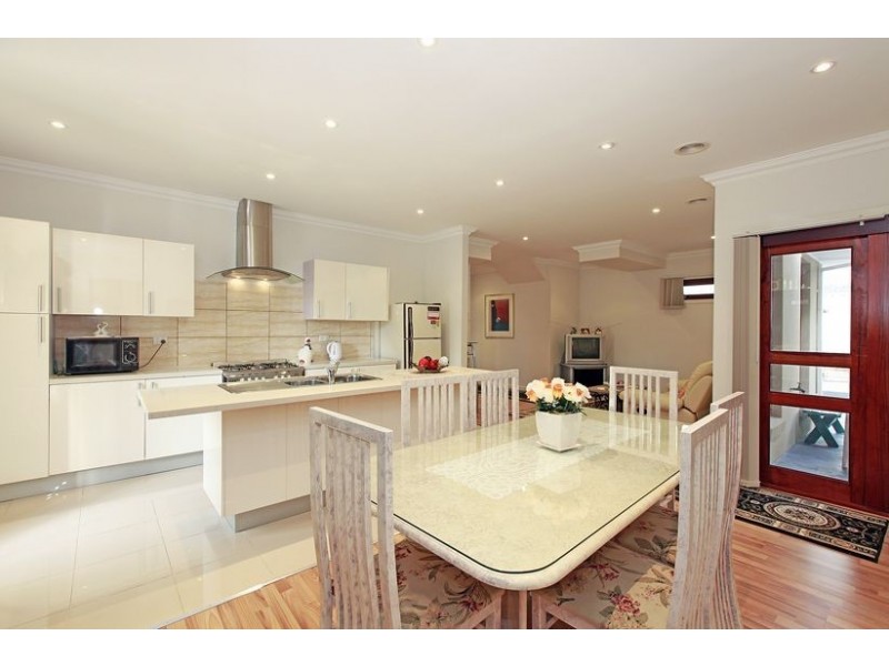 24 Farmhouse Boulevard, Epping VIC 3076