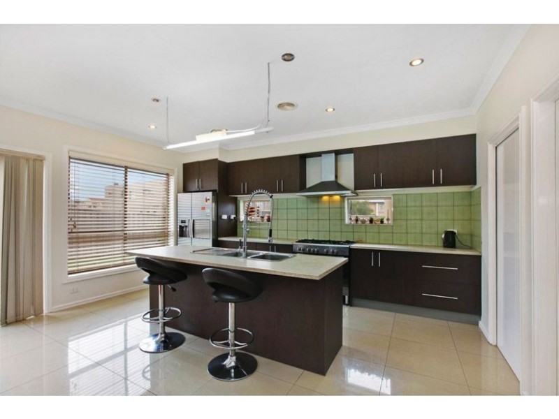 12 Goldminers Place, Epping VIC 3076