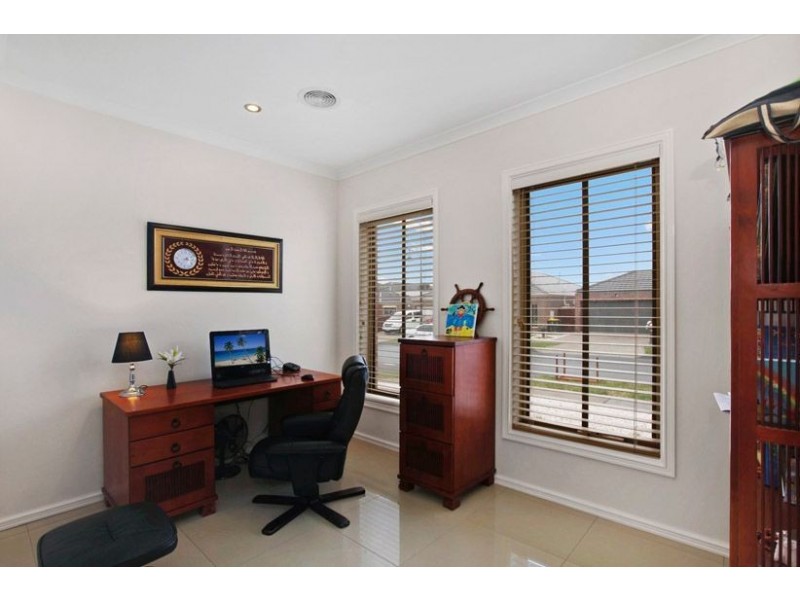 12 Goldminers Place, Epping VIC 3076