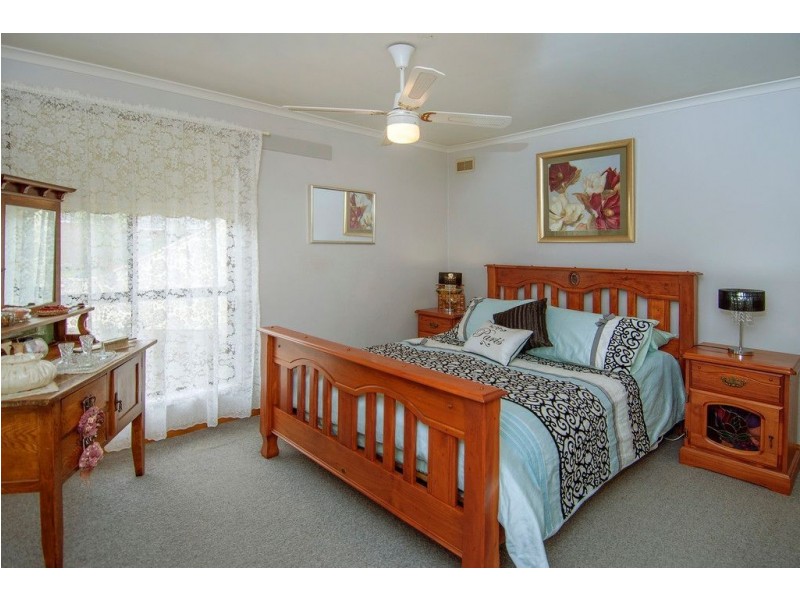 6 Lees Court, Epping VIC 3076