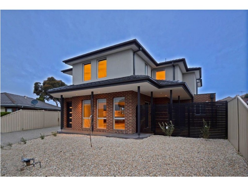 1/11 Portsmouth Place, Epping VIC 3076