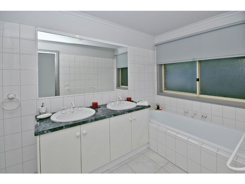 5-8 Sarah Court, South Morang VIC 3752