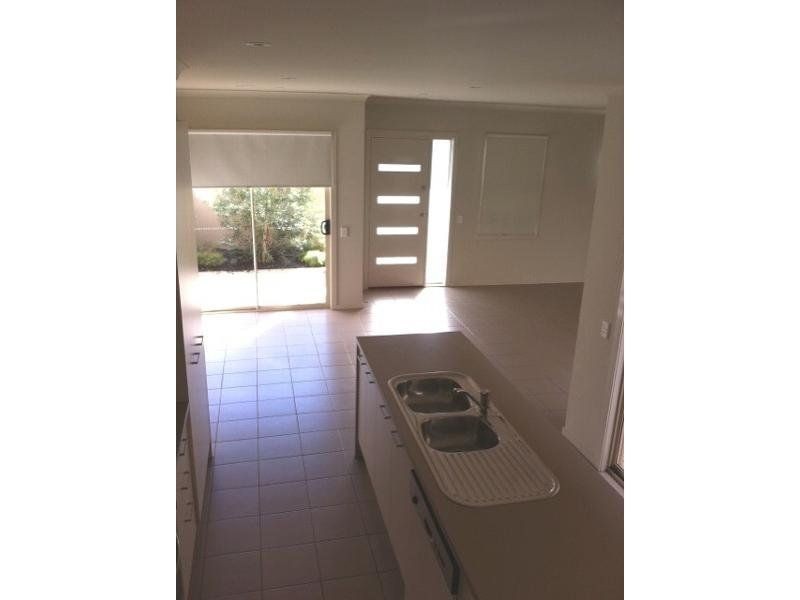 7 Mujeres walk, Epping VIC 3076