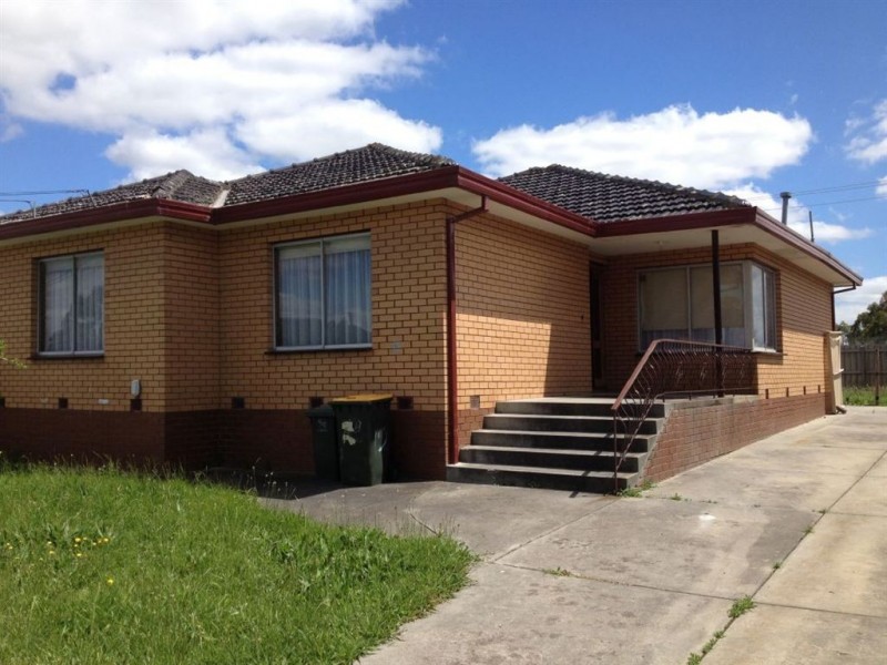 12 Lynette Crescent, Lalor VIC 3075