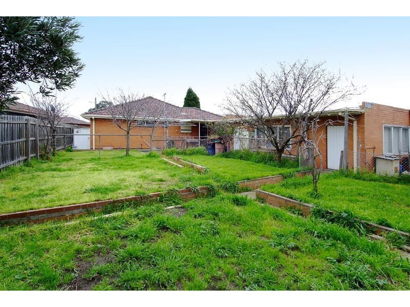 1 Heather Avenue, Thomastown VIC 3074