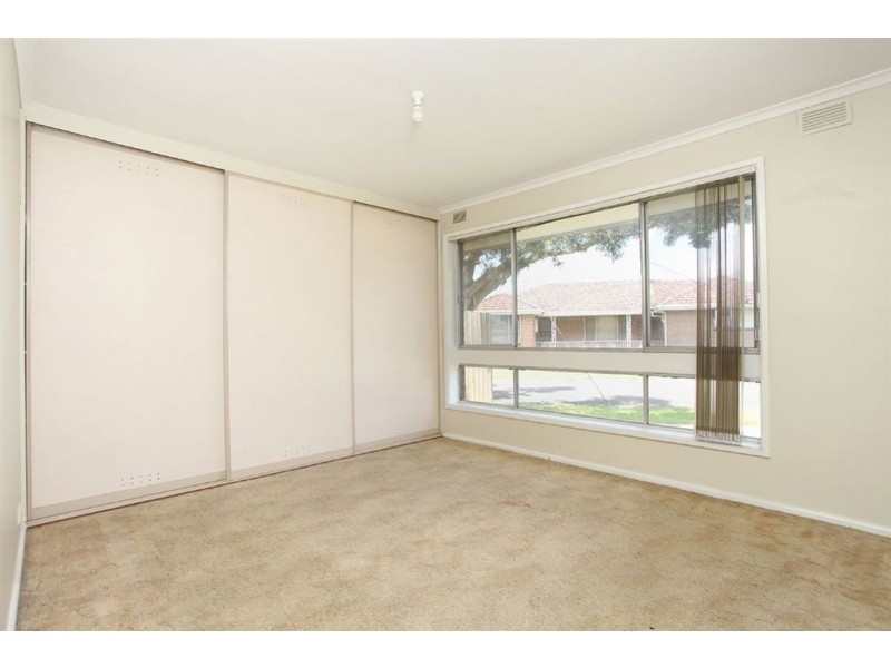 64 Darebin Drive, Thomastown VIC 3074