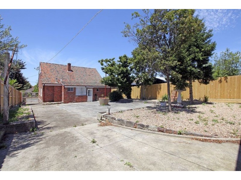 17 Home Street, Reservoir VIC 3073