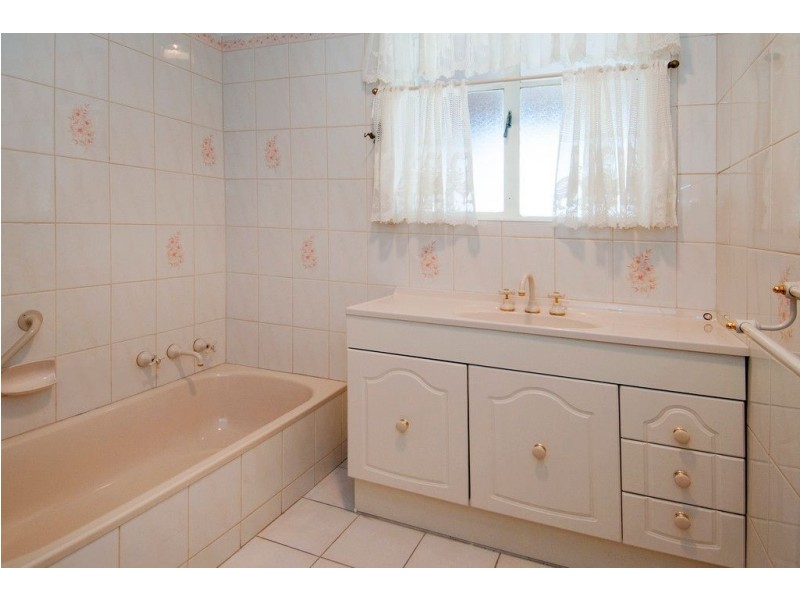 83 The Boulevard, Thomastown VIC 3074