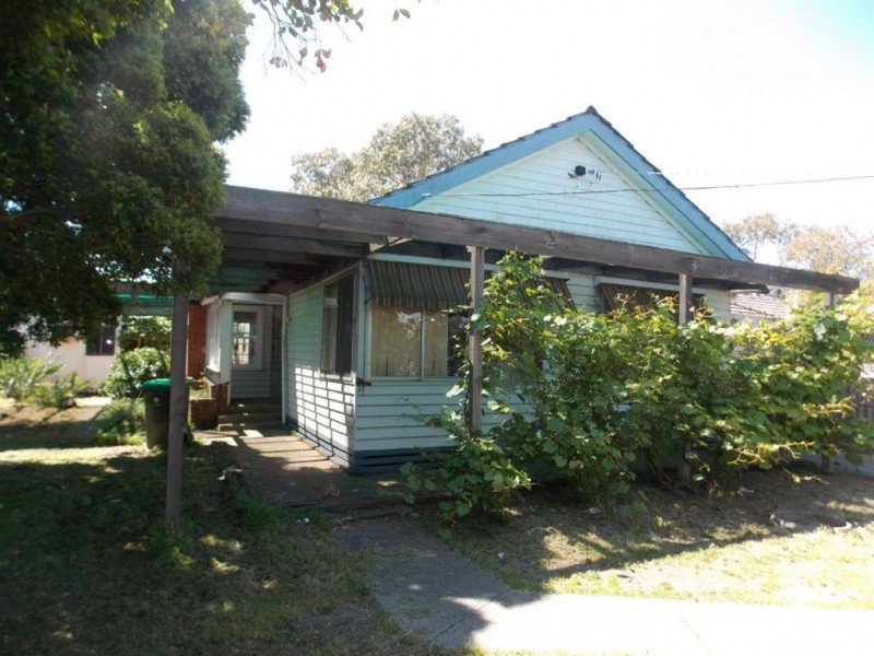 13 Paschke Crescent, Lalor VIC 3075