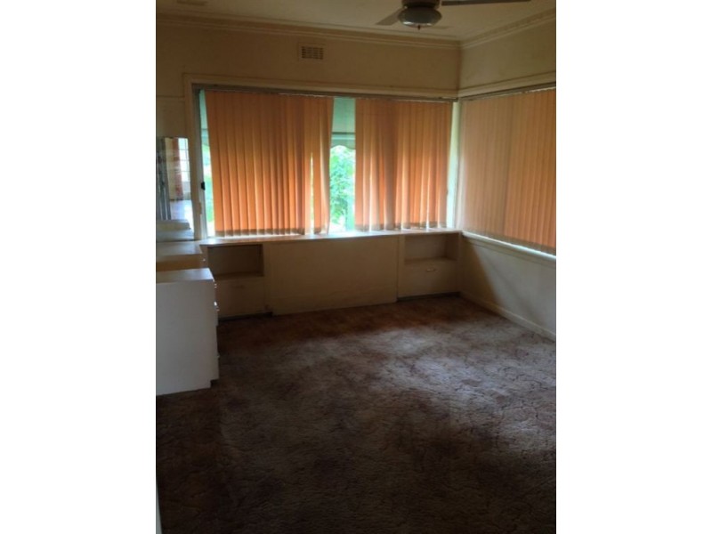 13 Paschke Crescent, Lalor VIC 3075