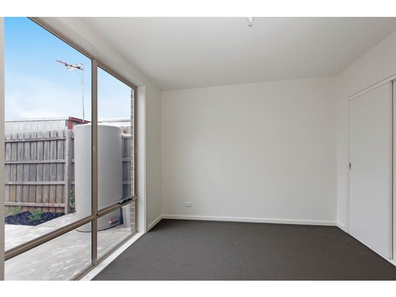 3/5 Travers Street, Thomastown VIC 3074