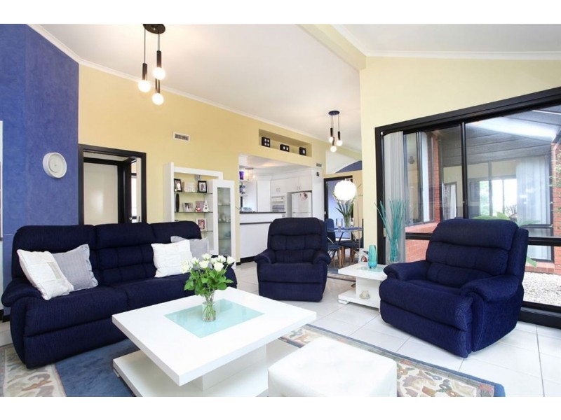 14 Kalman Road, Epping VIC 3076