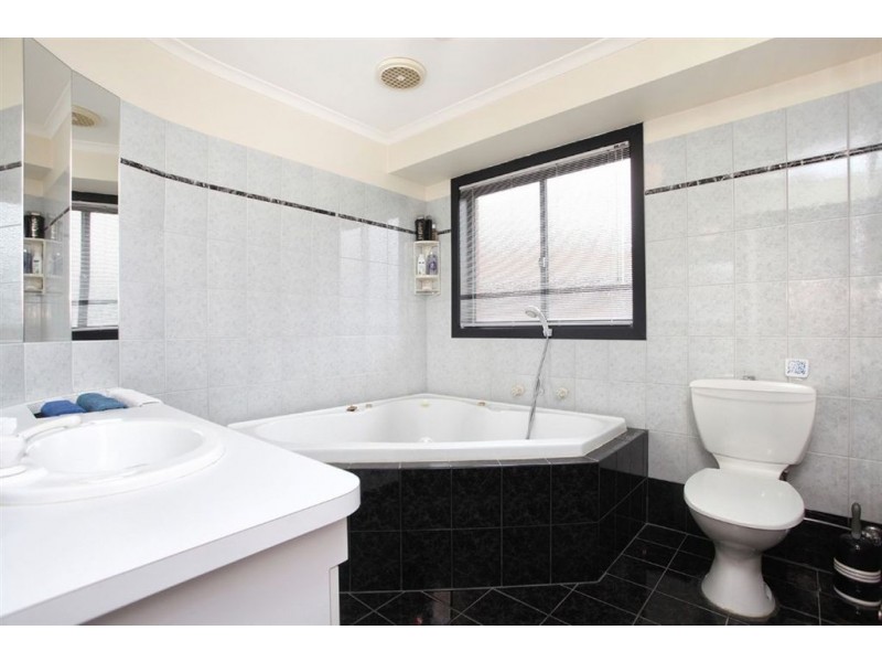 14 Kalman Road, Epping VIC 3076